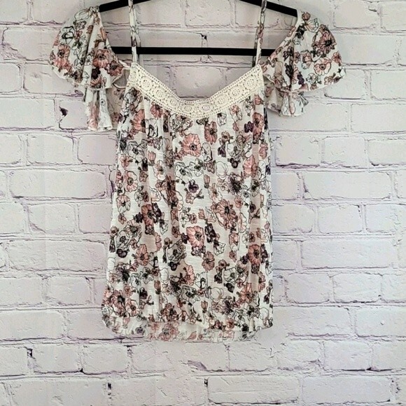 Cape Juby Cream Floral Print Top W/ Open Shoulder - Picture 1 of 7